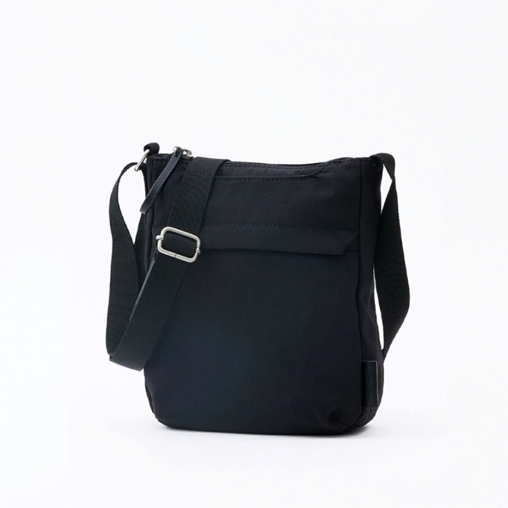 Hobo International Black Nylon Crossbody Multi-Pocket Shoulder Bag